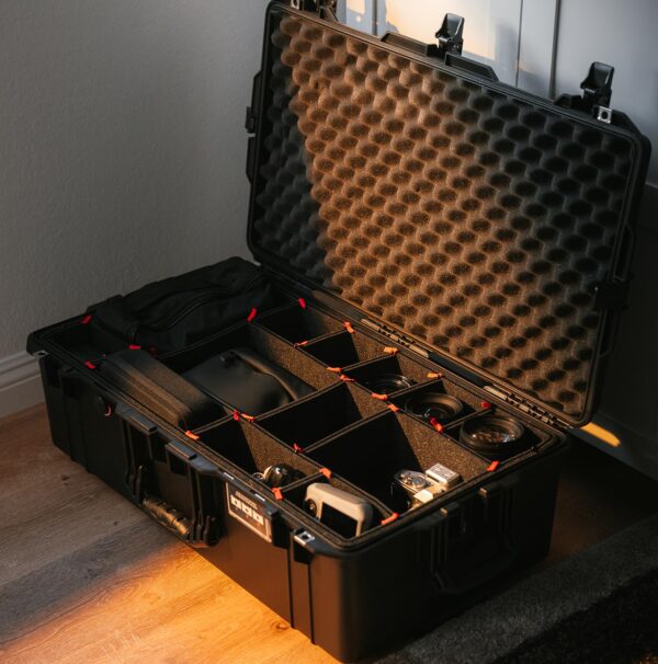 Pelican Air 1615 Case with Trekpack Dividers - Black - Image 3
