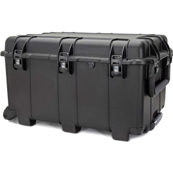 Nanuk 975 Wheeled Waterproof Standard Hard Case with Foam Insert, Black - Image 4